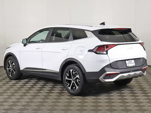 Used 2024 Kia Sportage EX FWD image 9
