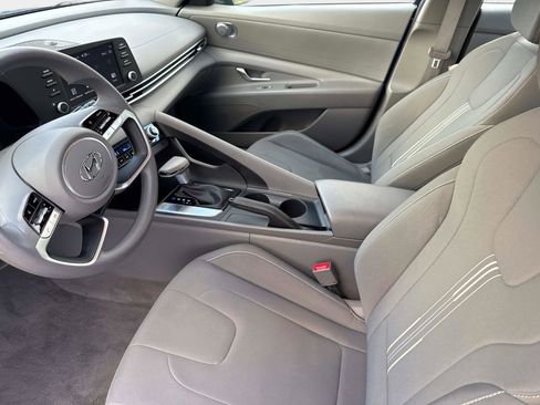 Used 2023 Hyundai Elantra SEL w/ Cargo Package image 21