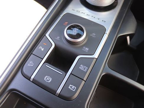 Used 2022 Kia Sorento EX AWD/4WD image 35