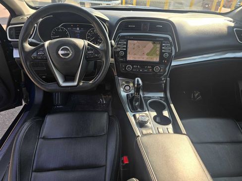 Used 2023 Nissan Maxima SV w/ Floor Mat Group FWD image 18