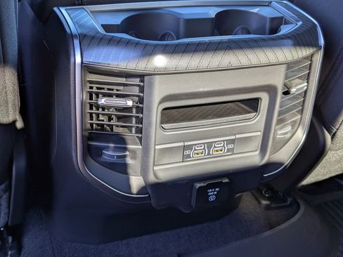 New 2026 RAM 1500 Big Horn AWD/4WD image 17