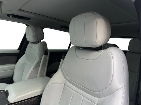 Used 2024 Land Rover Range Rover Sport SE AWD/4WD image 27