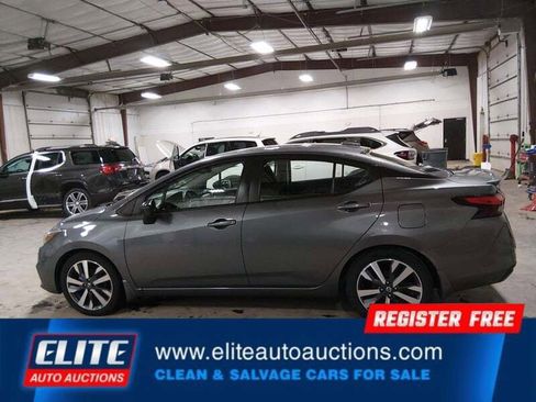 Used 2020 Nissan Versa SR FWD image 27
