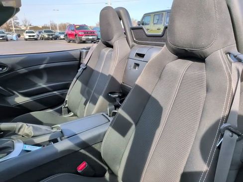 Used 2017 FIAT 124 Spider Classica image 21