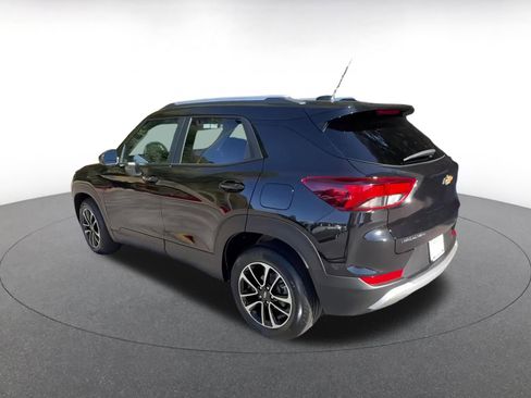 Used 2025 Chevrolet TrailBlazer LT image 10