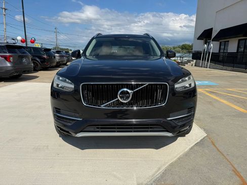 Used 2016 Volvo XC90 T6 Momentum w/ Momentum Plus Package AWD/4WD image 4