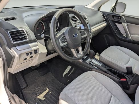 Used 2018 Subaru Forester 2.5i Premium AWD/4WD image 6