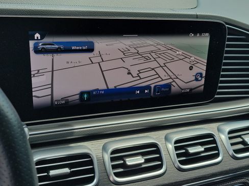 Certified 2025 Mercedes-Benz GLS 580 4MATIC image 27