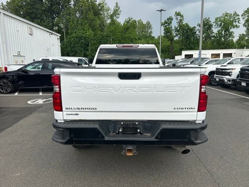 Used 2024 Chevrolet Silverado 2500 Custom w/ Custom Value Package AWD/4WD image 8