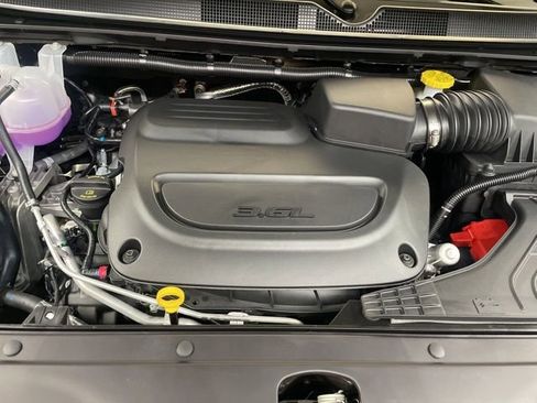 New 2026 Chrysler Pacifica Select image 47