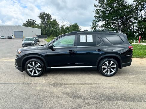 Used 2025 Honda Pilot Elite image 12