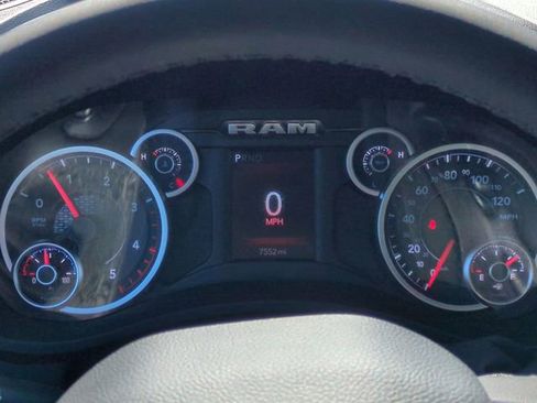 Used 2025 RAM 2500 Big Horn AWD/4WD image 15