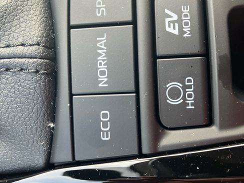Certified 2026 Toyota Camry XLE AWD/4WD image 33