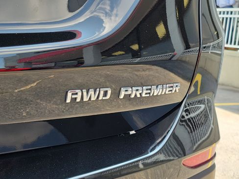Used 2023 Chevrolet Equinox Premier AWD/4WD image 7