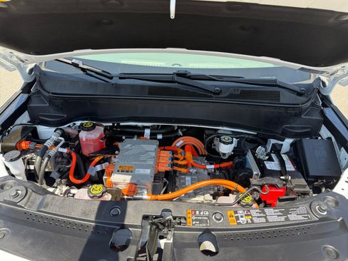 Used 2022 Chevrolet Bolt EUV Premier FWD image 20