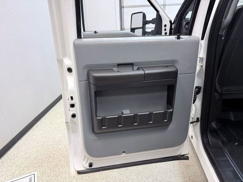 Used 2016 Ford F350 XL w/ Power Equipment Group image 32