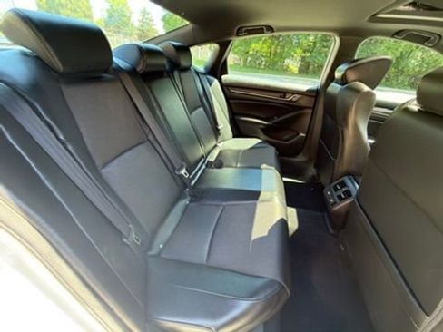 Used 2022 Honda Accord Sport image 28