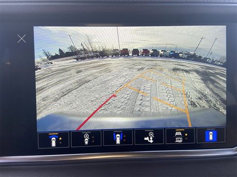 Certified 2022 GMC Yukon Denali w/ Denali Premium Package image 15