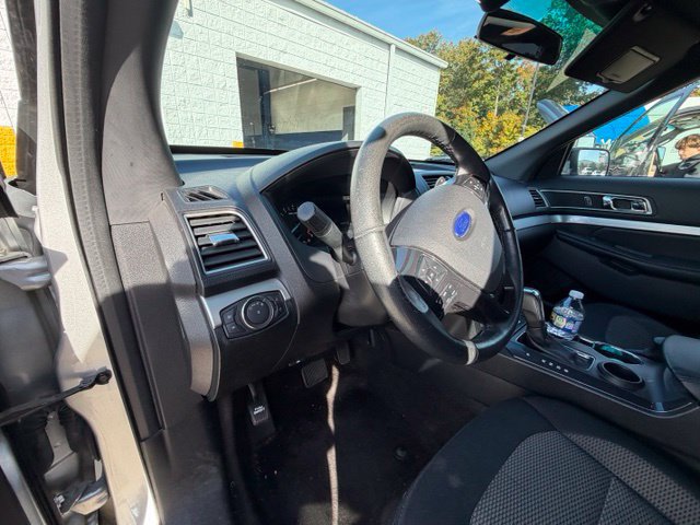 Used 2016 Ford Explorer XLT FWD image 22