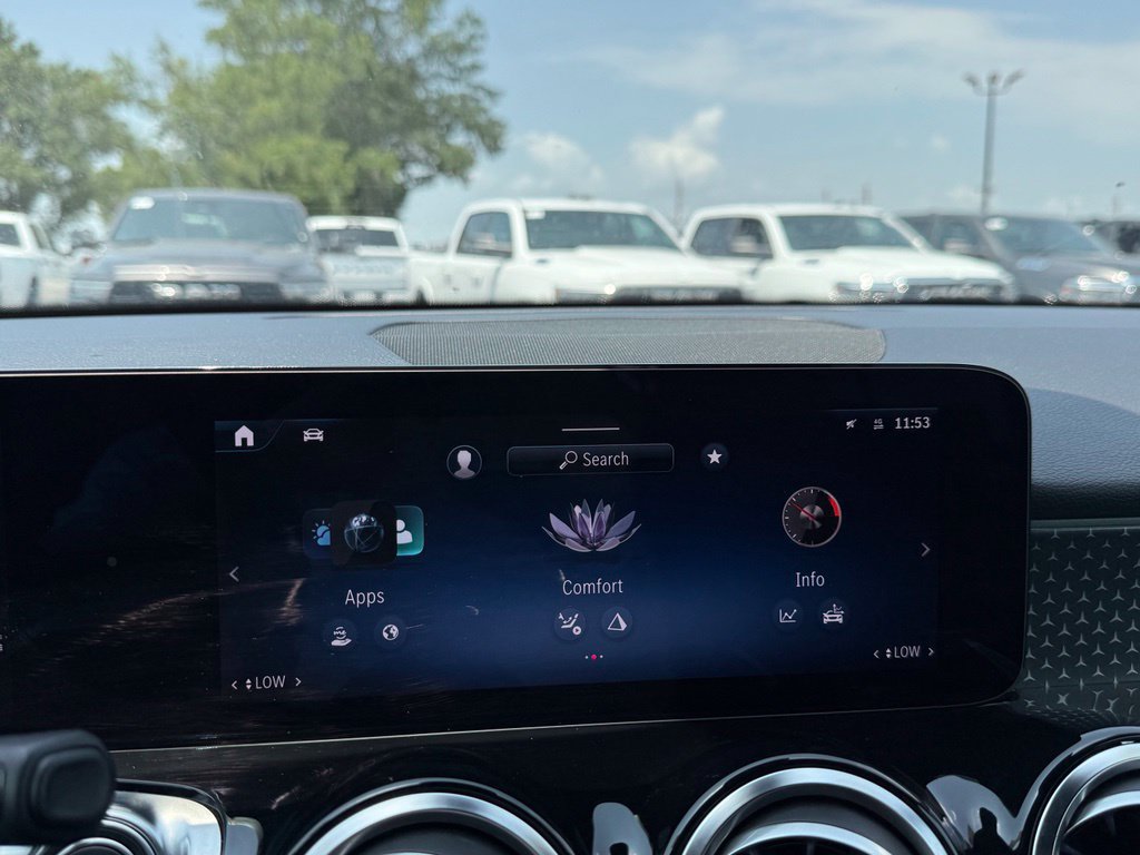 Used 2024 Mercedes-Benz GLB 250 image 16