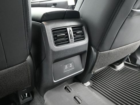 Used 2026 Nissan Rogue Dark Armor AWD/4WD image 18