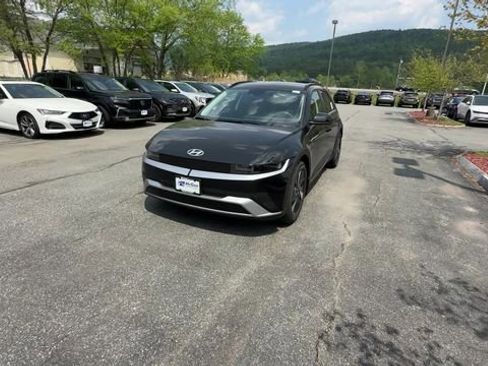 Certified 2025 Hyundai Ioniq 5 SEL image 1