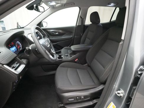 Used 2024 GMC Terrain SLE w/ Driver Convenience Package image 7
