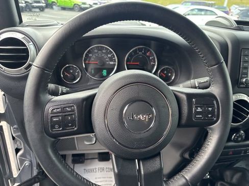 Used 2017 Jeep Wrangler Sahara w/ Connectivity Group image 10