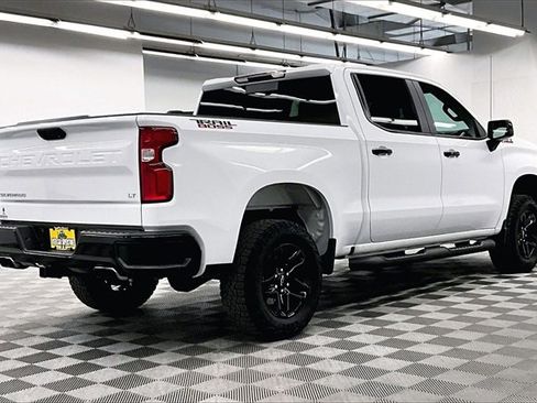 Used 2024 Chevrolet Silverado 1500 LT Trail Boss w/ Convenience Package II image 13