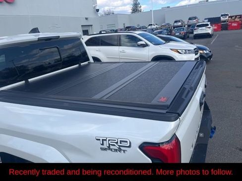 Used 2024 Toyota Tacoma TRD Sport w/ TRD Sport Upgrade Package AWD/4WD image 5