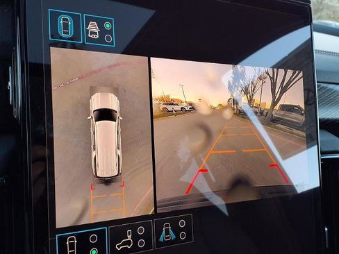 New 2026 GMC Yukon XL AT4 w/ AT4 Premium Package image 6