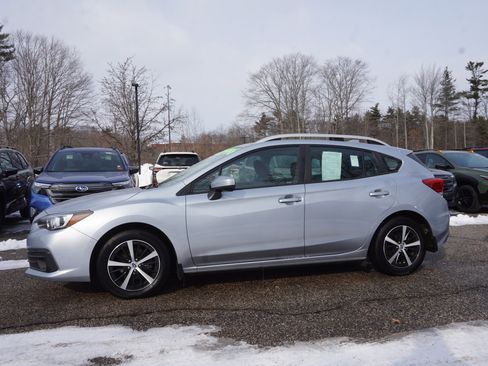 Used 2023 Subaru Impreza 2.0i Premium image 8