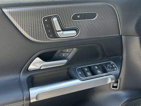 Certified 2021 Mercedes-Benz GLB 250 image 12