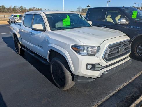 Used 2023 Toyota Tacoma SR5 image 2