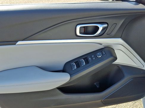 Certified 2025 Acura Integra image 12