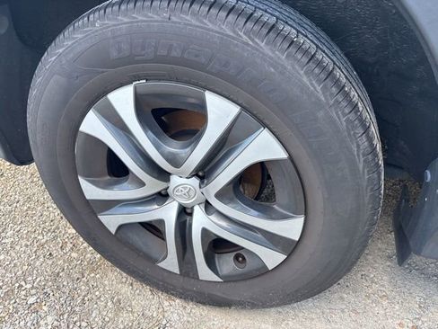 Used 2017 Toyota RAV4 LE image 11