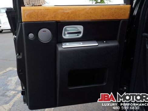 Used 2005 Rolls-Royce Phantom Sedan image 92