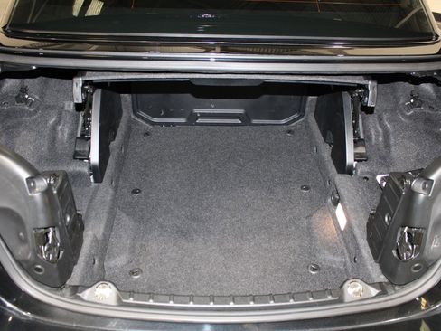 Used 2017 BMW M4 Convertible image 20