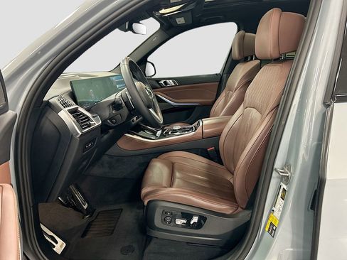 Certified 2024 BMW X5 xDrive50e w/ M Sport Package image 18
