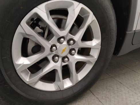 Used 2018 Chevrolet Traverse LT image 31