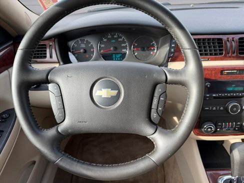 Used 2009 Chevrolet Impala LT w/ Luxury Edition Package image 14