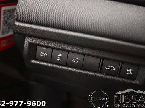 Used 2025 Toyota Camry LE image 23