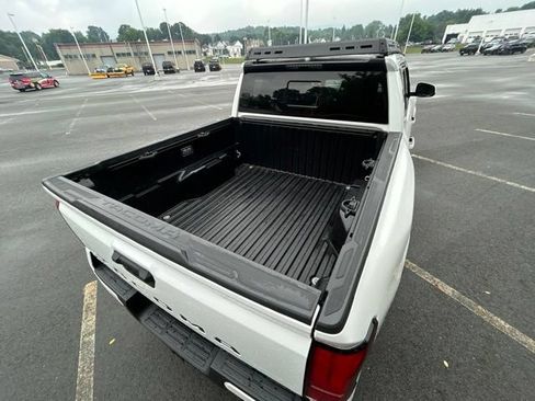 Certified 2024 Toyota Tacoma SR5 AWD/4WD image 14
