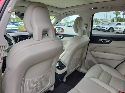 Used 2018 Volvo XC60 T5 Inscription w/ Convenience Package AWD/4WD image 12