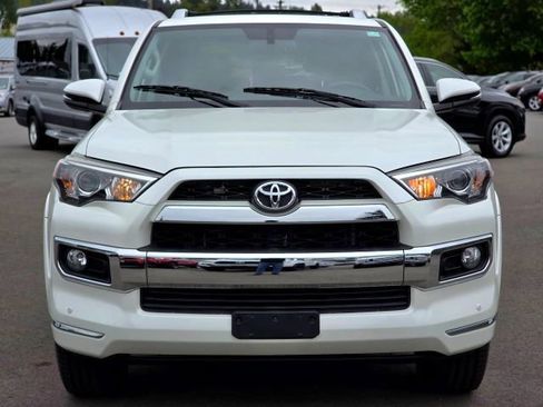 Used 2018 Toyota 4Runner Limited AWD/4WD image 2