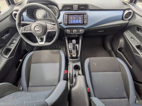 Used 2025 Nissan Versa SV w/ Trunk Package FWD image 14