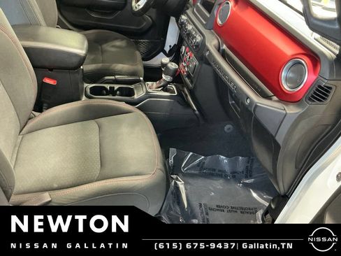 Used 2019 Jeep Wrangler Unlimited Rubicon w/ Steel Bumper Group AWD/4WD image 21