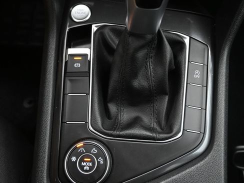 Used 2024 Volkswagen Tiguan Wolfsburg Edition AWD/4WD image 19