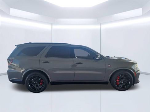 Used 2022 Dodge Durango SRT w/ Premium Interior Group AWD/4WD image 4