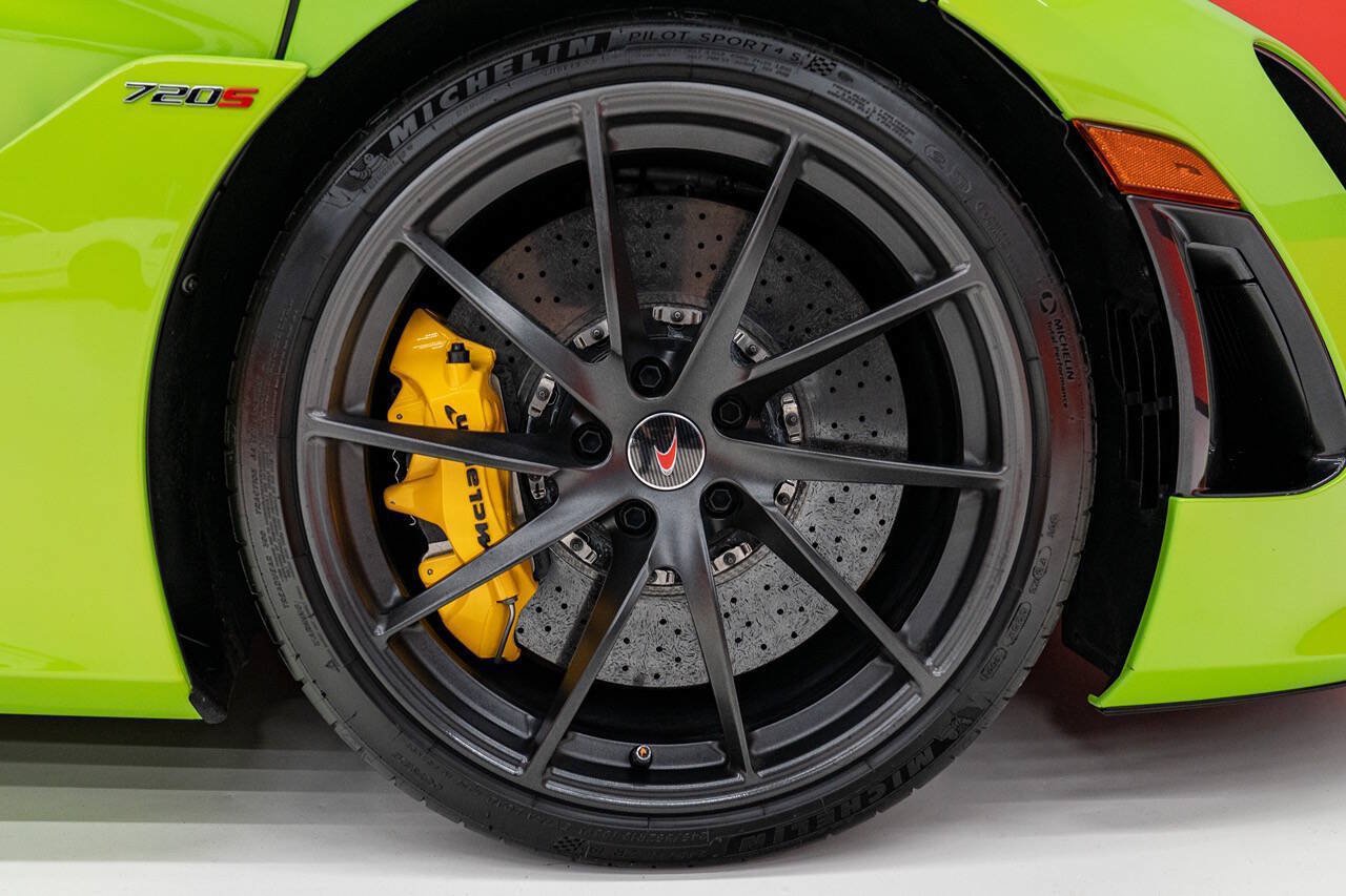 Used 2018 McLaren 720S Performance RWD image 55